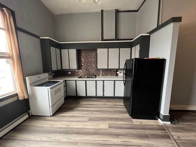 property at 317 S Clinton Ave