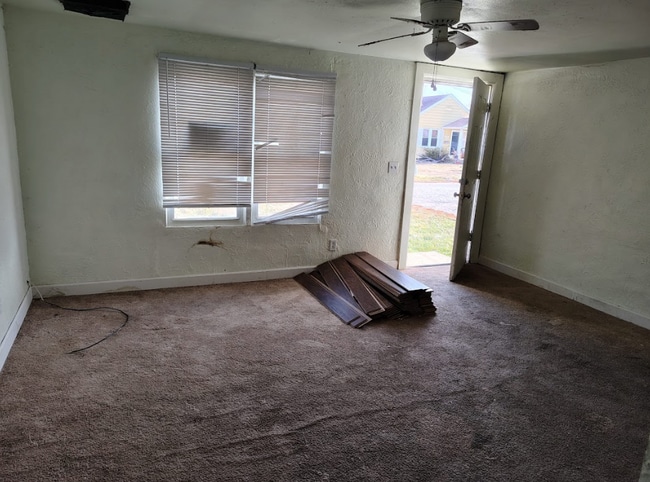 208 Elm St in Sauget, IL - Building Photo - Building Photo