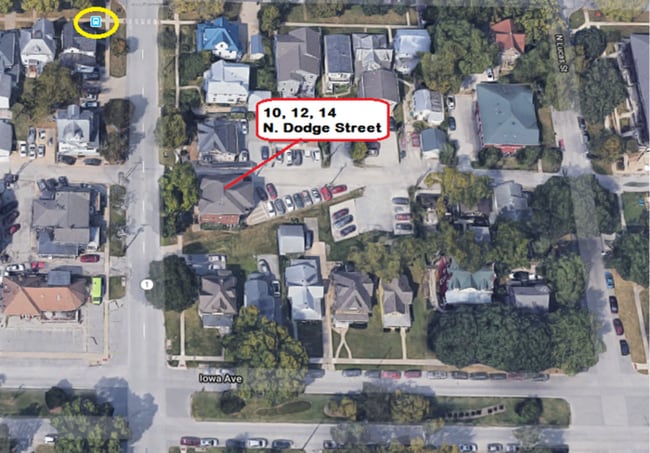 12 N Dodge St in Iowa City, IA - Building Photo - Building Photo