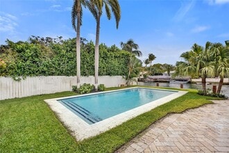 12478 N Bayshore Dr in North Miami, FL - Building Photo - Building Photo