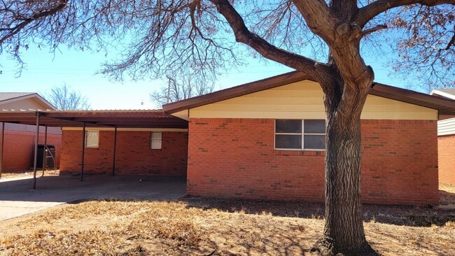 5511 17th Pl