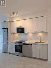 75 James St S in Hamilton, ON - Building Photo - Building Photo