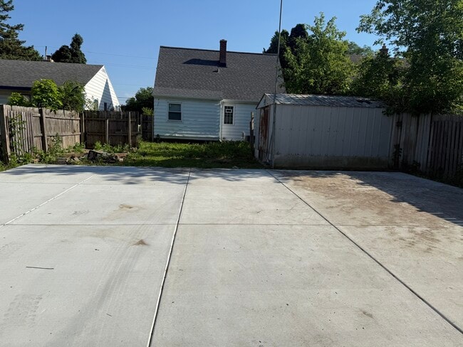 4808 W Villard Ave in Milwaukee, WI - Building Photo - Building Photo