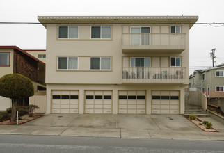 654 Commercial Ave in South San Francisco, CA - Building Photo - Building Photo