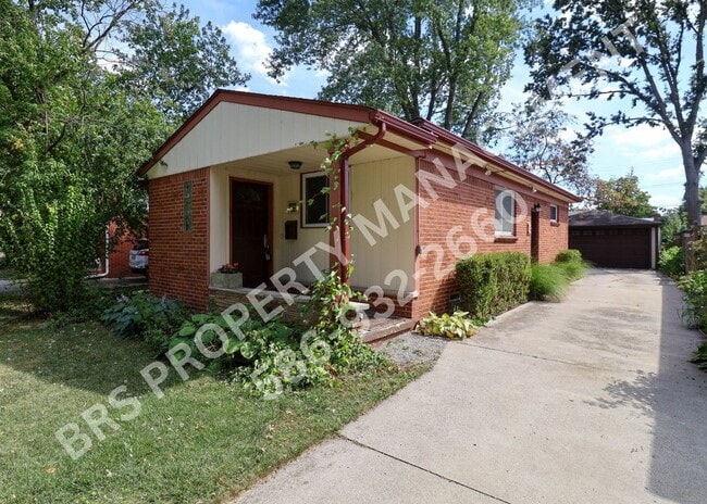 1929 Cresthill Ave in Royal Oak, MI - Building Photo - Building Photo