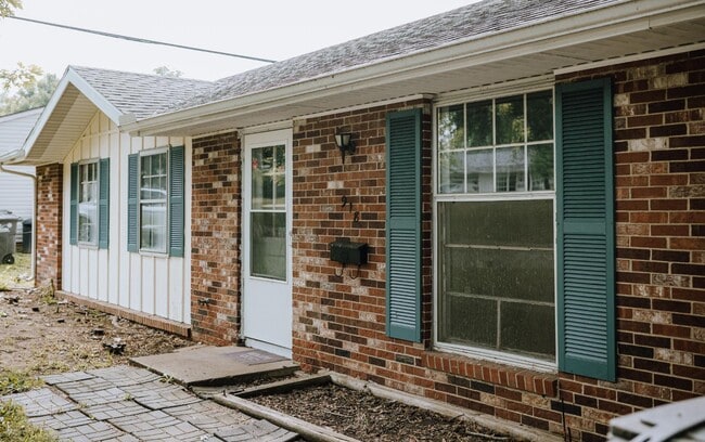 918 Skyline Dr in Danville, IL - Building Photo - Building Photo