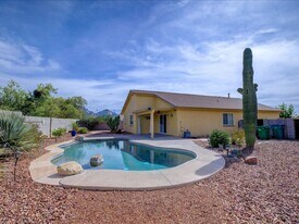 13406 N Vistoso Bluff Pl in Oro Valley, AZ - Building Photo