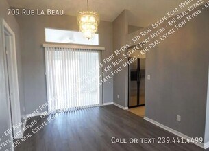 709 Rue Labeau Cir in Ft. Myers, FL - Foto de edificio - Building Photo