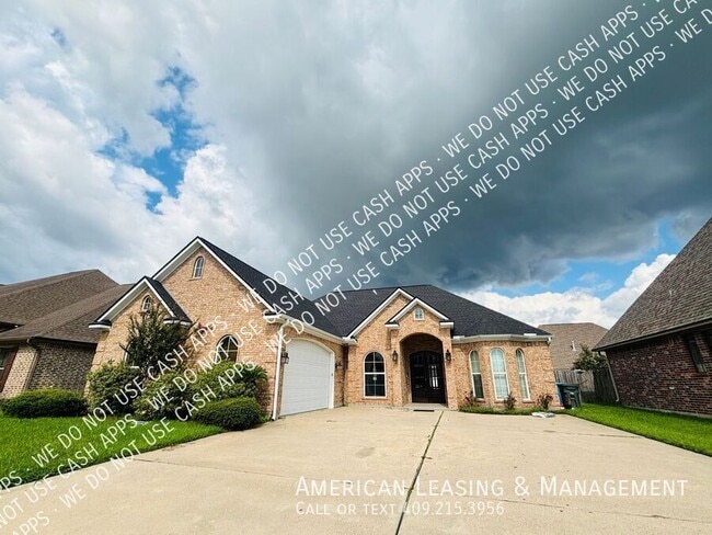 property at 3520 Canyon Ln