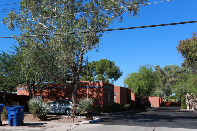 Sycamore in Tucson, AZ - Foto de edificio - Building Photo