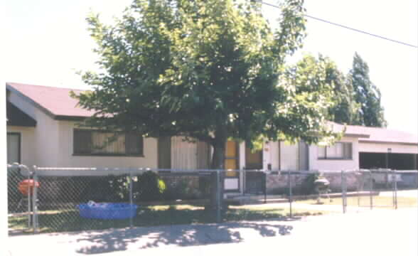 316-322 Lexington Ave in Hayward, CA - Building Photo - Building Photo