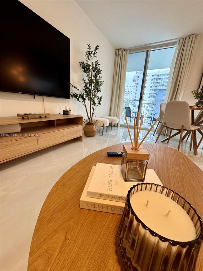 property at 800 N Miami Ave