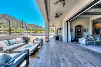 5861 E Cloud Rd in Cave Creek, AZ - Building Photo - Building Photo