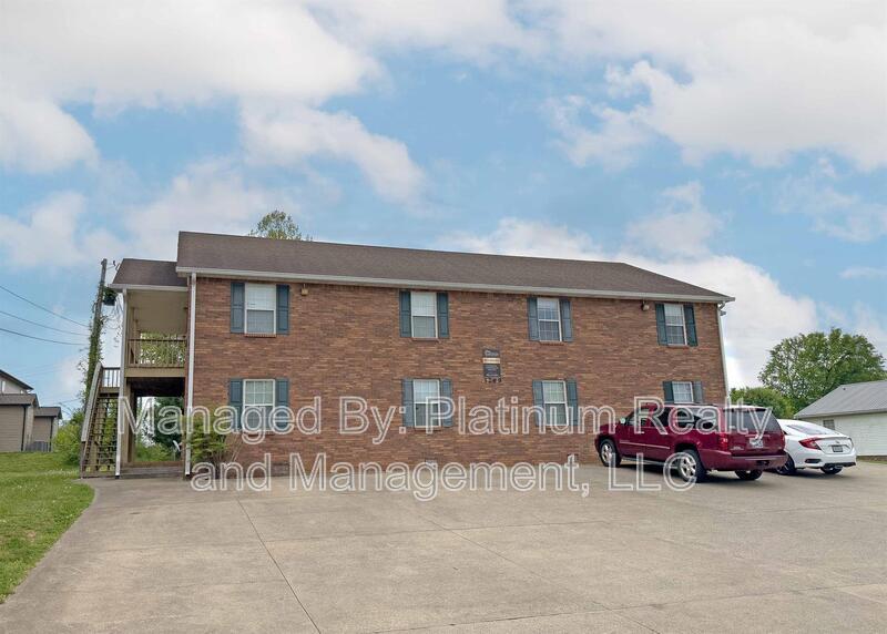 3269 Tower Dr in Clarksville, TN - Building Photo