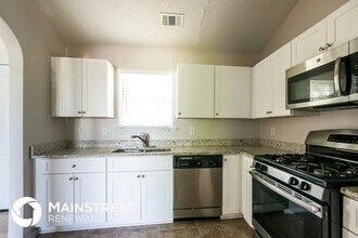 720 White Oak Ct in Jonesboro, GA - Building Photo - Building Photo