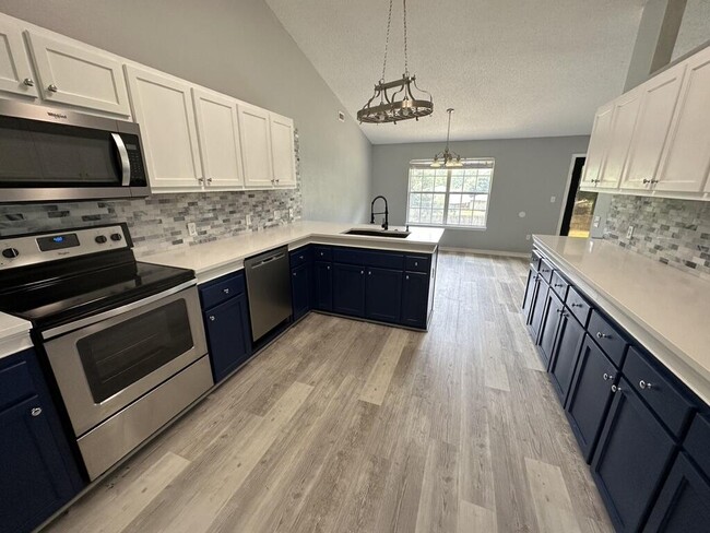 427 Triton St in Crestview, FL - Building Photo - Building Photo