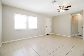 431 Muskegon Ave in Ft. Myers, FL - Building Photo - Building Photo