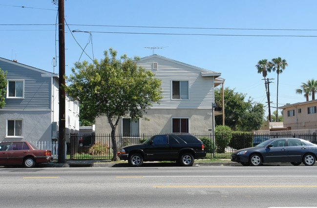 12771 Vanowen St in North Hollywood, CA - Building Photo - Building Photo