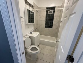 6927 S Harvard Ave in Chicago, IL - Foto de edificio - Building Photo