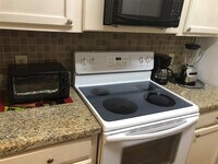 2121 Hepburn St photo'