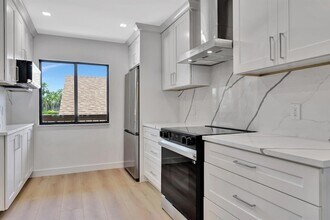 501 Seafarer Cir, Unit 2040 in Jupiter, FL - Building Photo - Building Photo