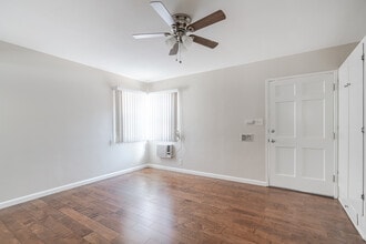 330-350 Waldo Ave in Pasadena, CA - Building Photo - Building Photo