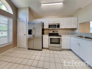 528 Little Lake Ct in Winter Haven, FL - Building Photo - Building Photo