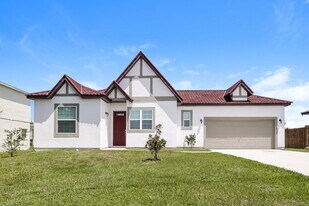 105 Big Black Dr in Poinciana, FL - Building Photo