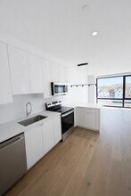 1121 Dorchester Ave, Unit 301 in Boston, MA - Building Photo - Building Photo
