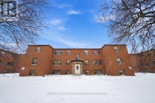 993 O'Connor Dr in Toronto, ON - Building Photo