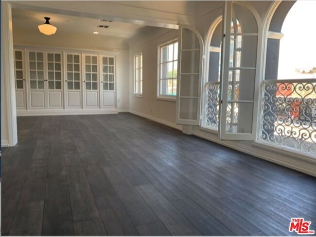 property at 619 S La Brea Ave