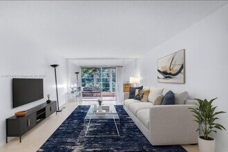 2401 Antigua Cir in Coconut Creek, FL - Building Photo - Building Photo