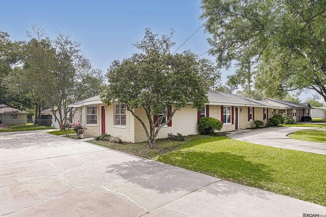property at 404 Hood St