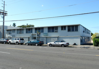 3125 Waialae Ave in Honolulu, HI - Building Photo - Building Photo