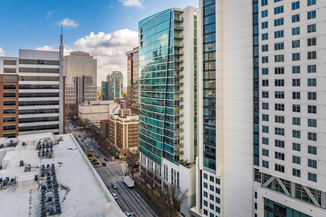 Aqua in Atlanta, GA - Building Photo