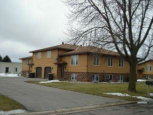 Colette Townhomes in Mankato, MN - Building Photo