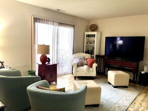 5013 Ravens Crest Dr in Plainsboro, NJ - Building Photo - Building Photo