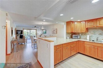 4629 Poinciana St in Lauderdale-by-the-Sea, FL - Building Photo - Building Photo
