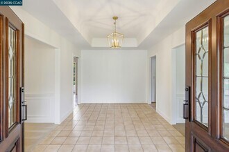 3 Magee Ct in Moraga, CA - Building Photo - Building Photo