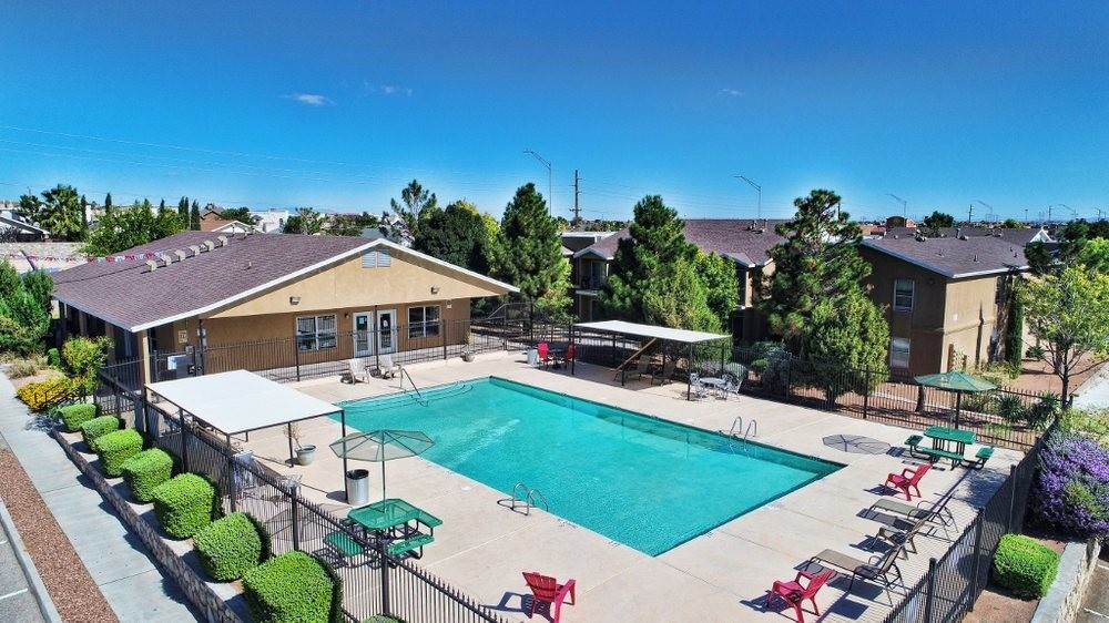 The Meridian Apartments in El Paso, TX - Foto de edificio