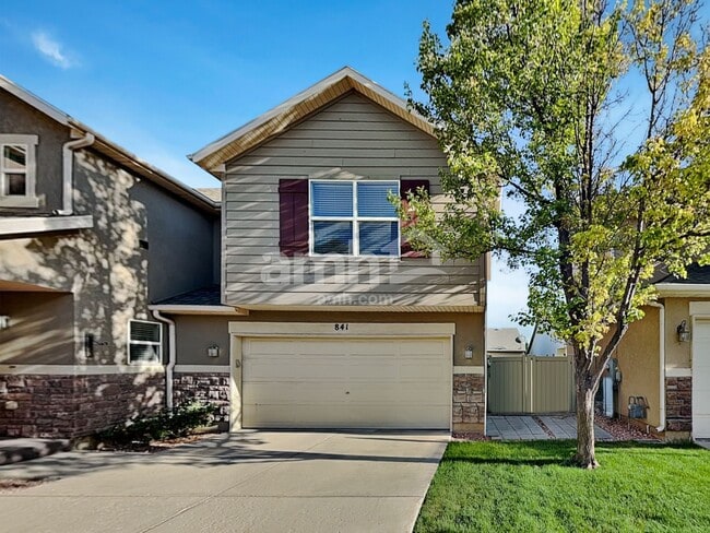 property at 841 Wilstead Dr