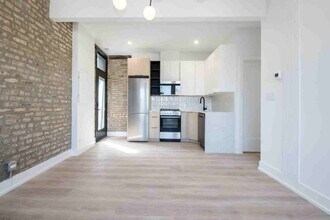 1037 W Byron St in Chicago, IL - Building Photo - Building Photo