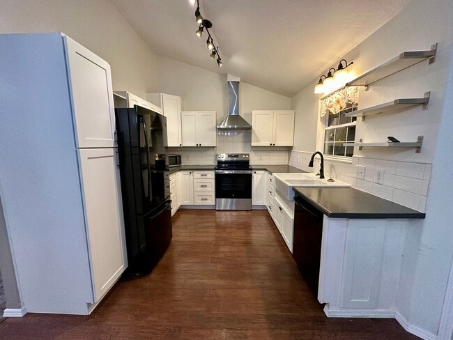 705 Woodlawn St in Marshfield, MO - Building Photo - Building Photo