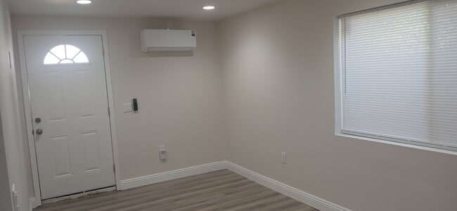 1116 E 25th St, Unit Unit 2 in San Bernardino, CA - Building Photo - Building Photo