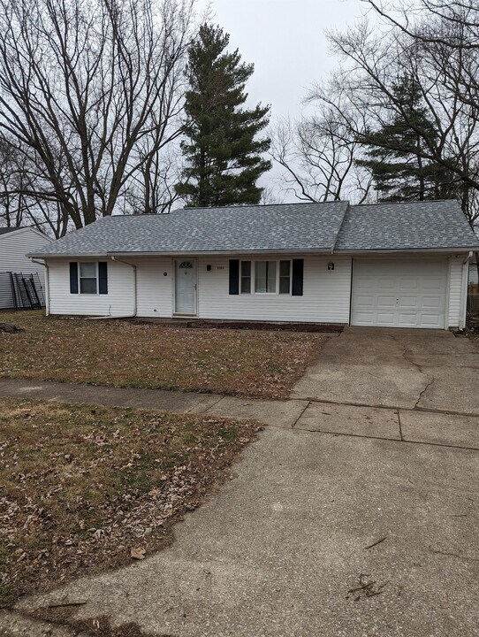 3303 Sylvan Dr in Champaign, IL - Building Photo