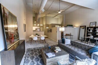 The Lofts at Shillito Place in Cincinnati, OH - Building Photo - Building Photo