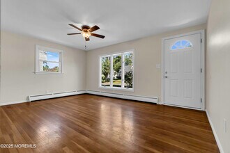 43 Barkalow Ave in Freehold, NJ - Building Photo - Building Photo