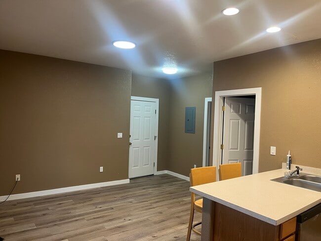 221 S Washington St, Unit 1A in Butte, MT - Building Photo - Building Photo