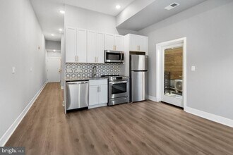 2119 N Front St in Philadelphia, PA - Building Photo - Building Photo