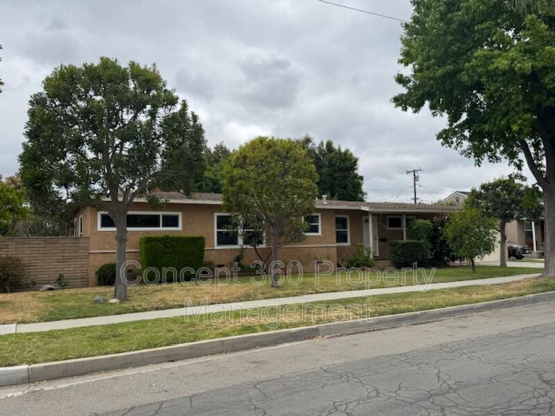 3203 Marwick Ave in Long Beach, CA - Building Photo